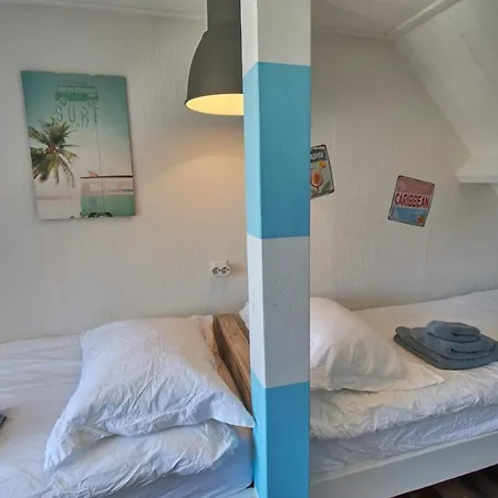Holiday home Juul 18